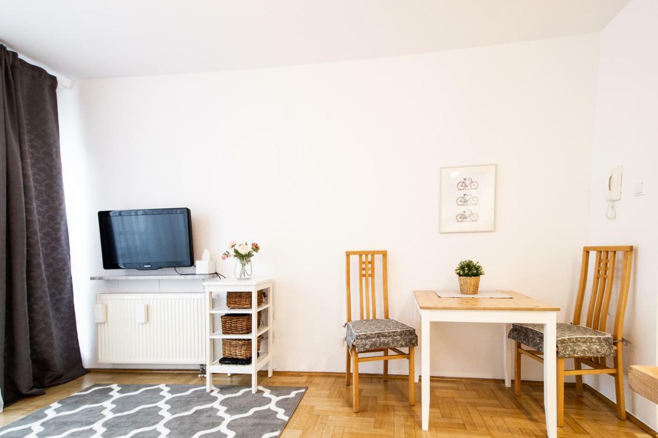 Arkadia Chillout Apartment Varsó Kültér fotó